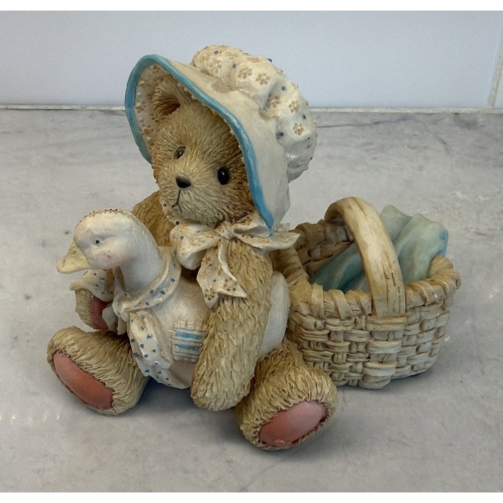 Enesco Cherished Teddies - Katie - A Friend Always Knows When You Need A Hug